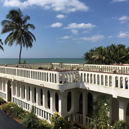 Hotel Silver Sands Negombo Exterior photo