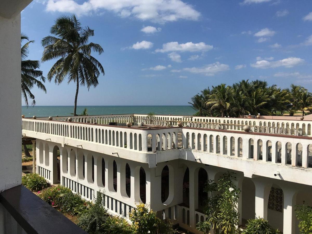 Hotel Silver Sands Negombo Exterior photo